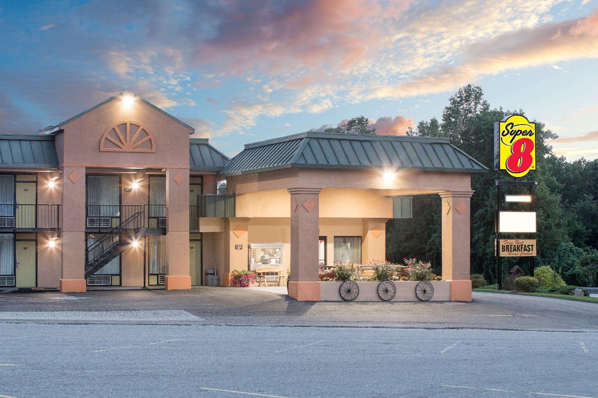 Super 8 By Wyndham Marion Nc Hotel Kültér fotó